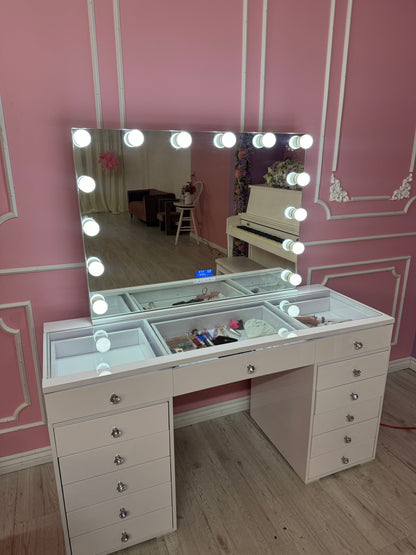 Glam and Glow Vanity Set : The Ultimate Smart Beauty Station