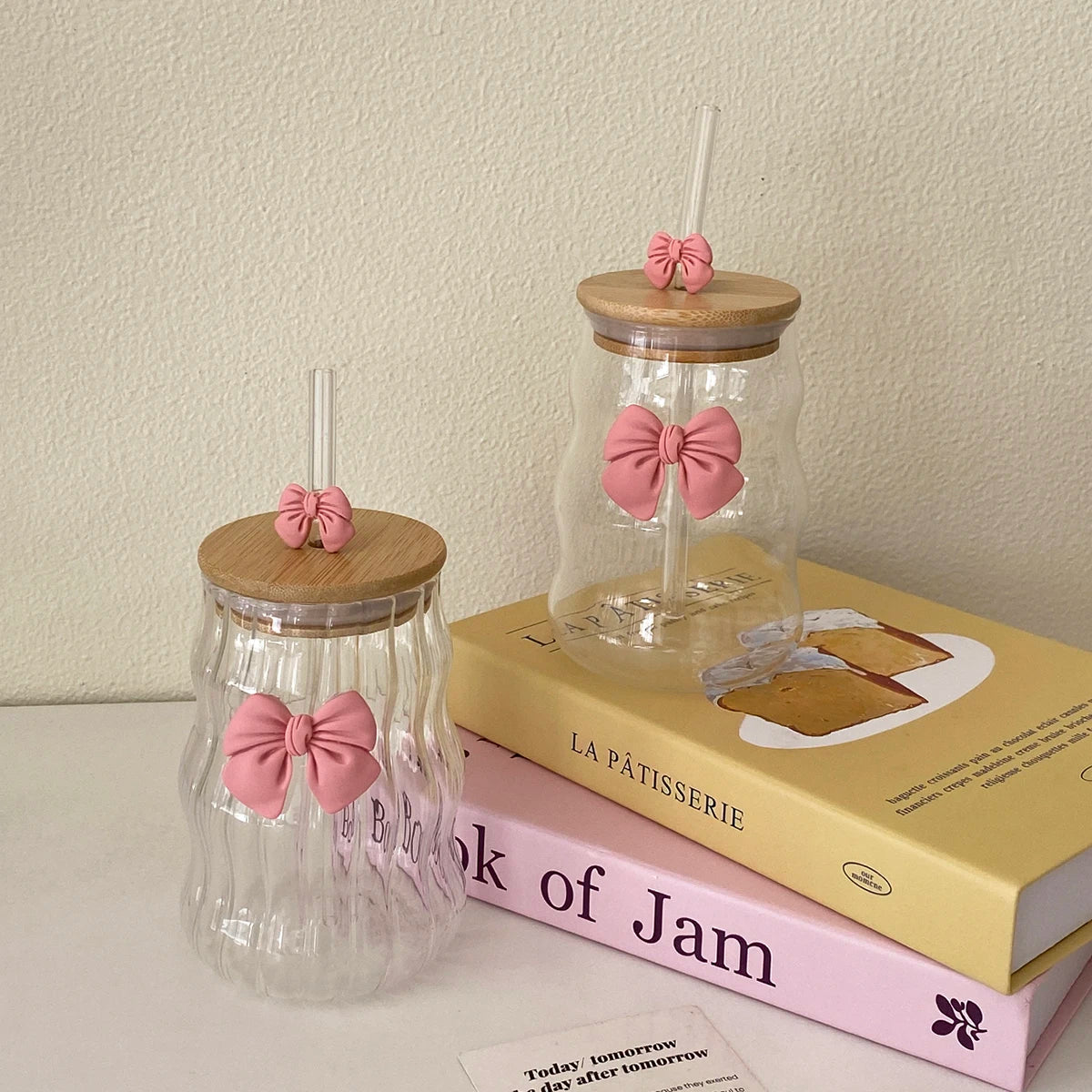 Glass Tumbler With Pink Bow Lid & Straw