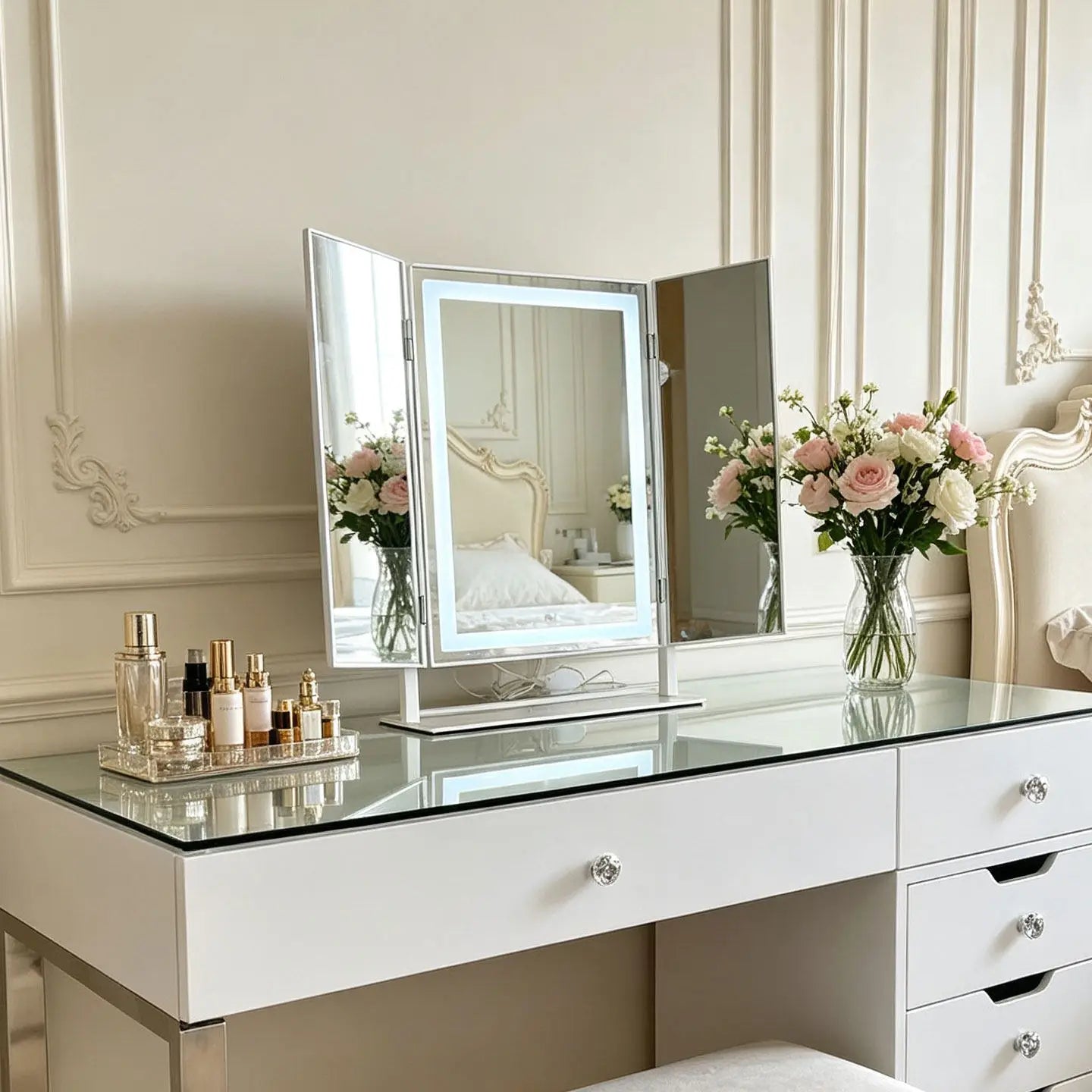 Tabletop Foldable Makeup Mirror With LED Light