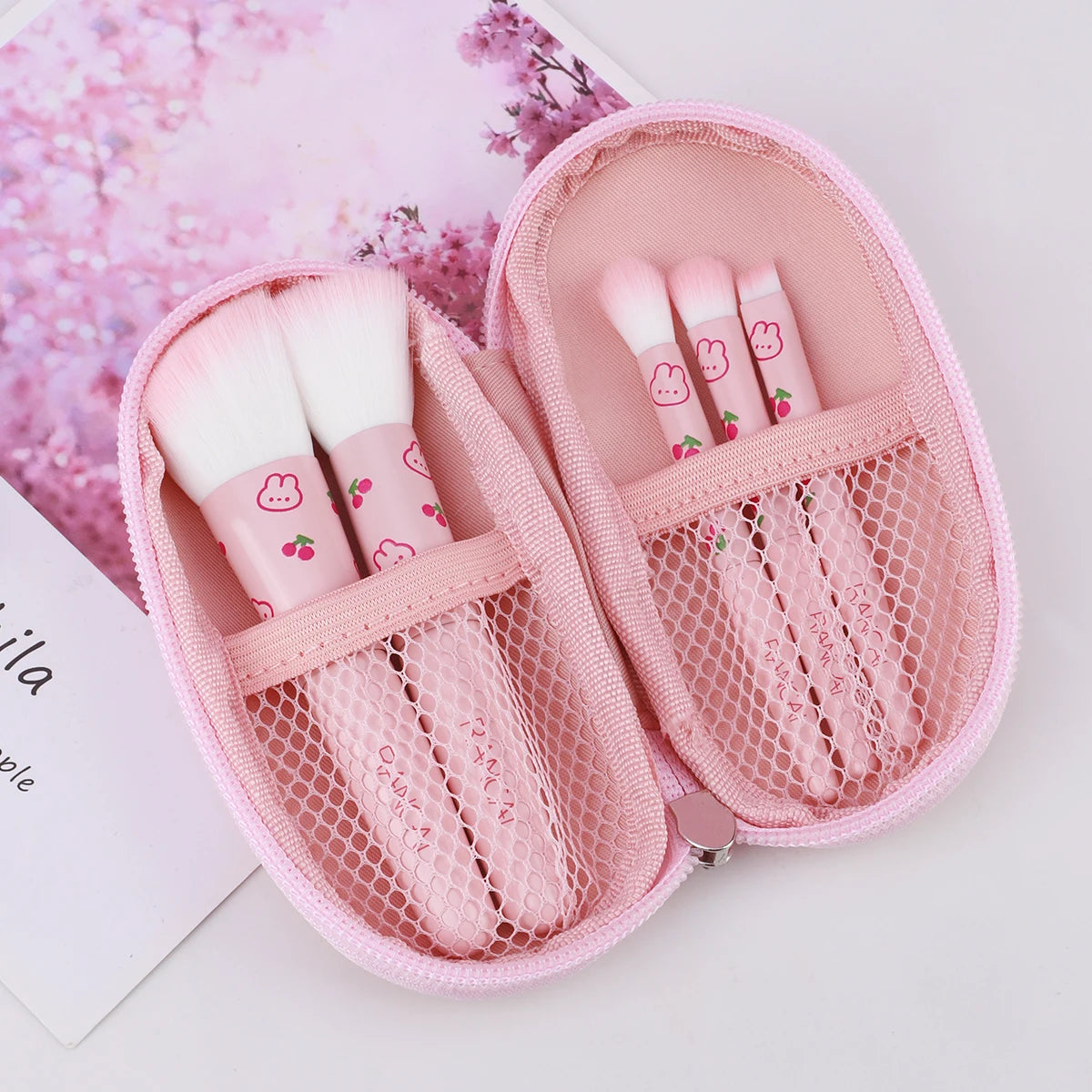 Premium Makeup Mini Brush Set With Pouch [5Pcs]