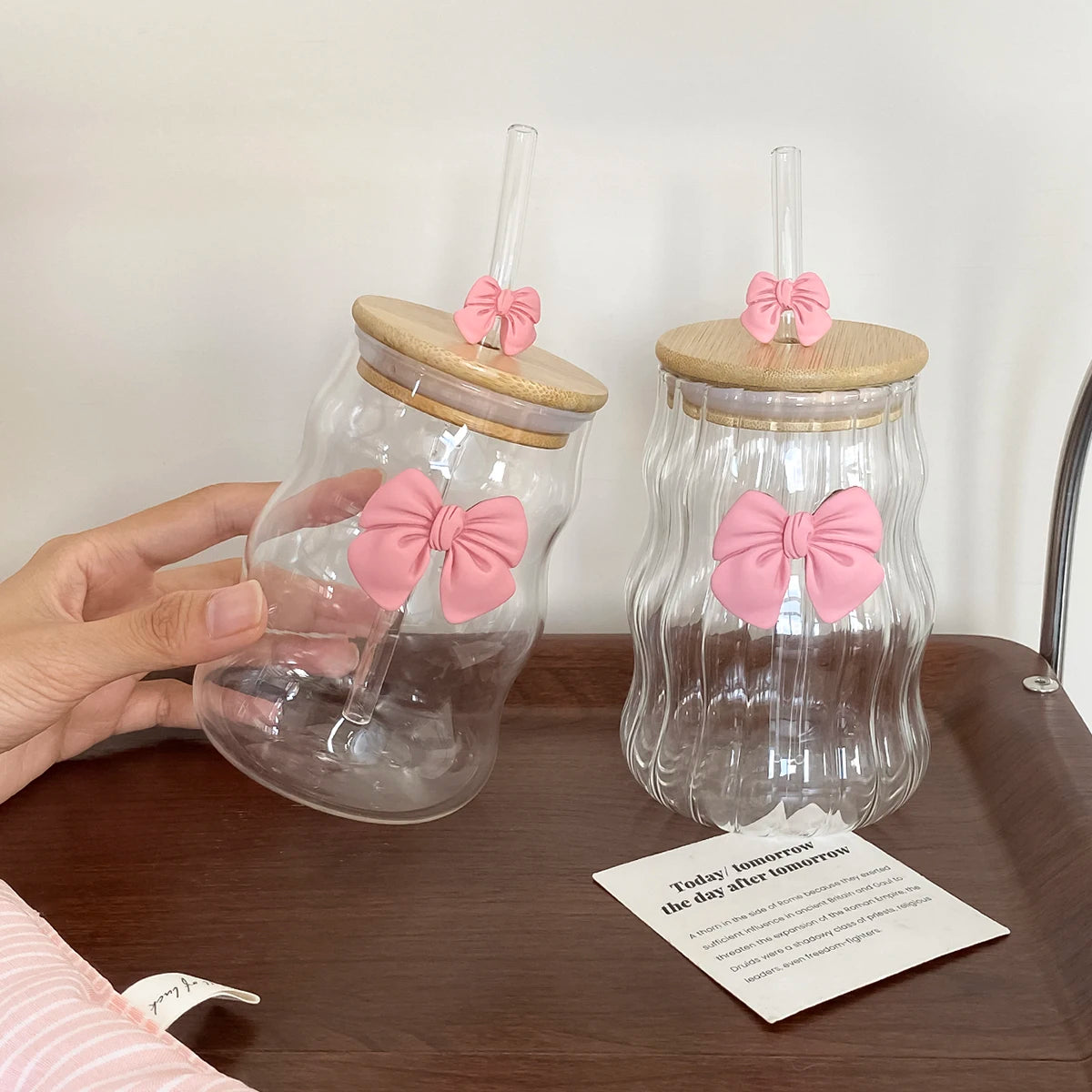 Glass Tumbler With Pink Bow Lid & Straw