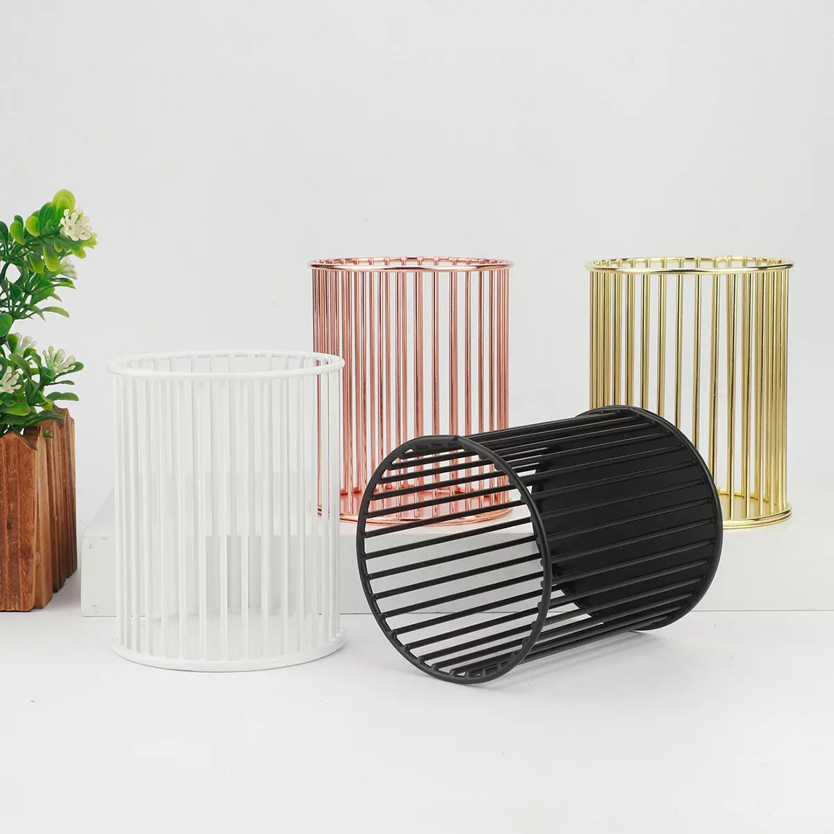 Metal Makeup brushes, Pencils, & Lipsticks storage Box