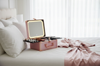 Makeup Case With A Detachable LED Mirror - Gradient Pink