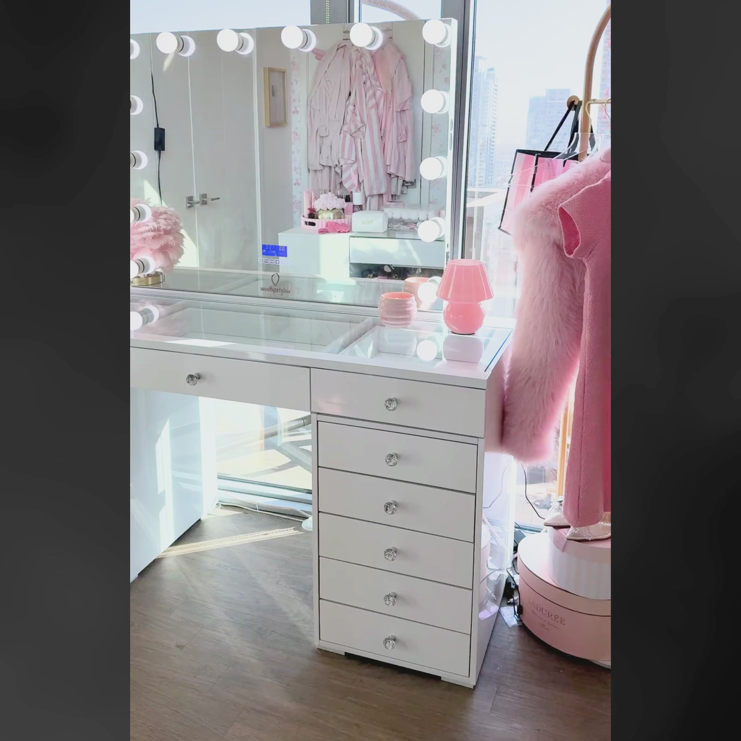Glam & Glow – Smart Vanity Set Glossy White Edition— 13 Drawers